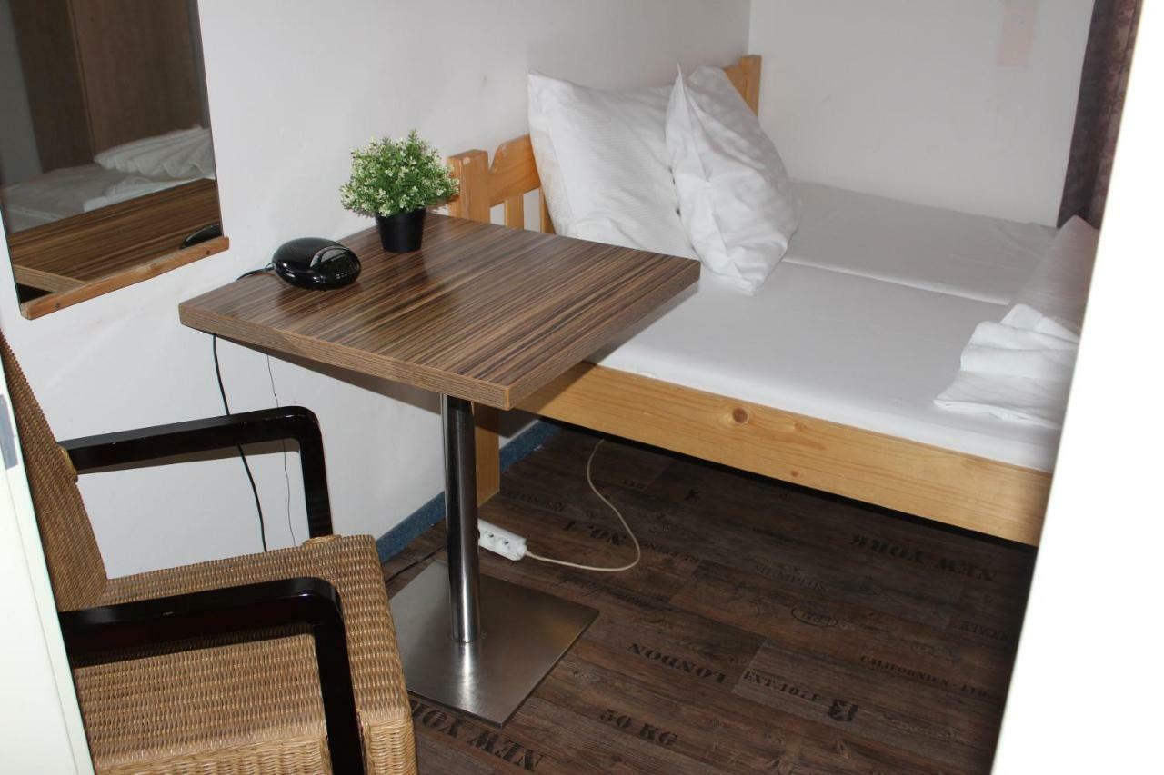 Hotel Praha Club Bed & Breakfast מראה חיצוני תמונה